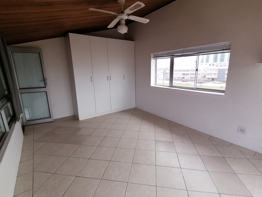 To Let 1 Bedroom Property for Rent in Summerstrand Eastern Cape